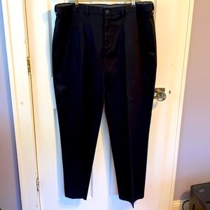 Haggar Classic Fit No Iron Khakis NWOT 40x32